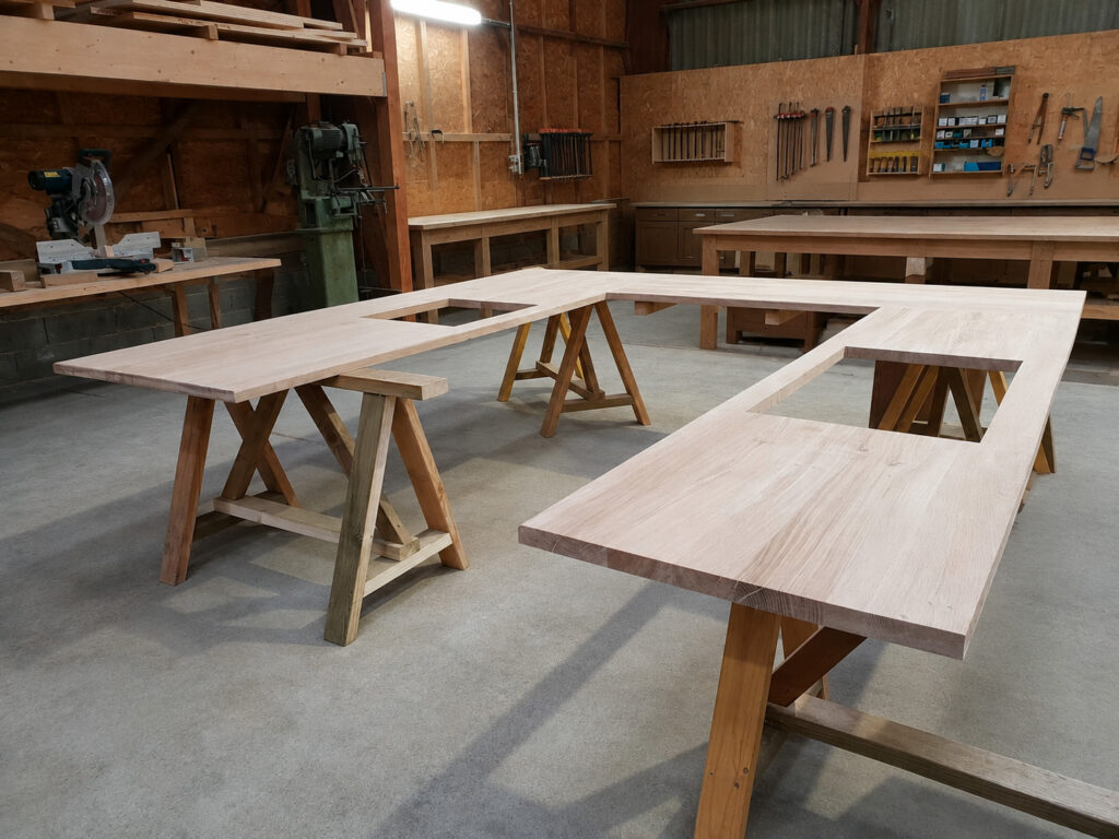 Grande table plan de travail en bois massif débitée sur mesure — SNBD Vieu, Tarn
